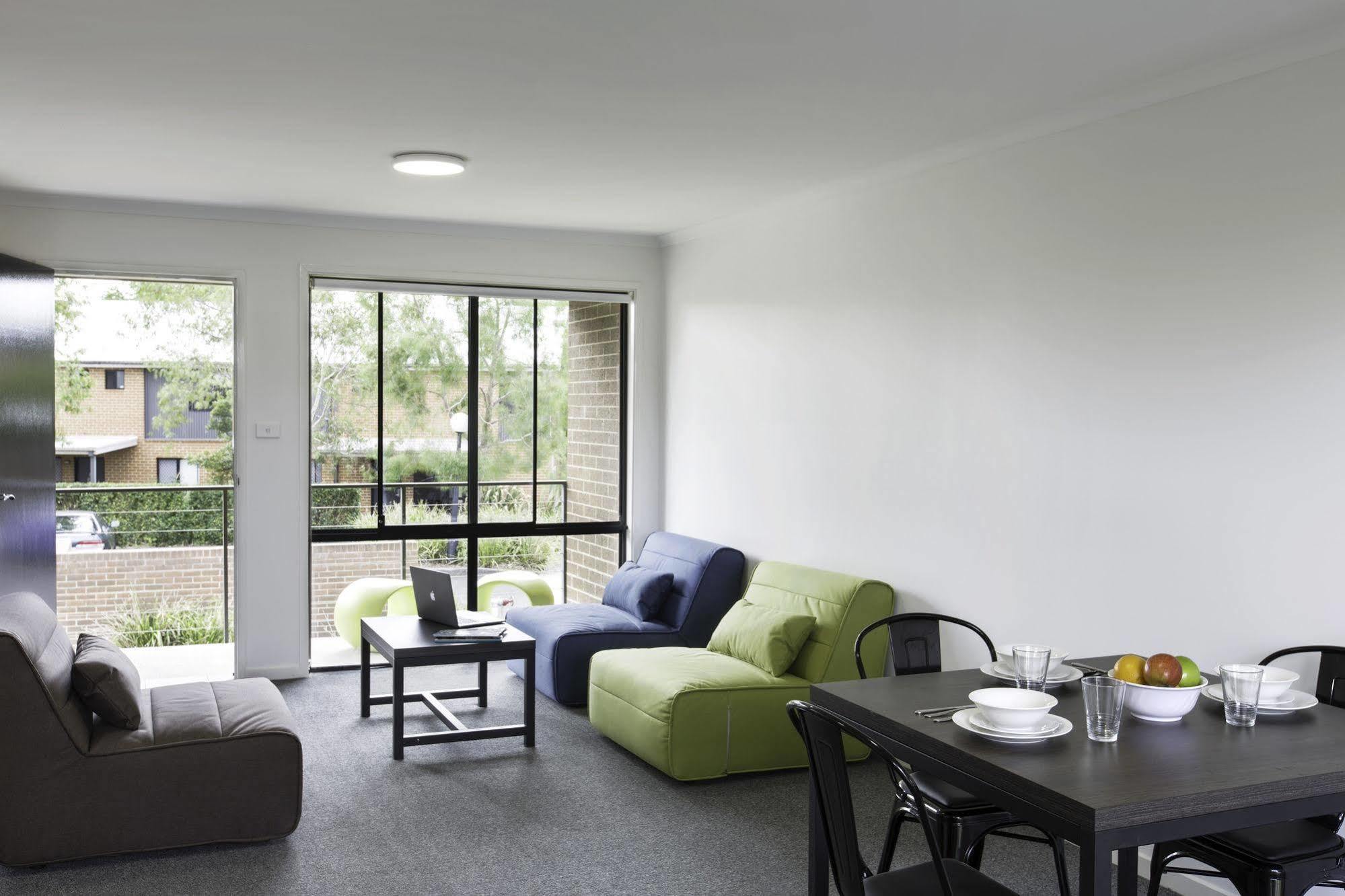 Macquarie University Village Сидней Экстерьер фото
