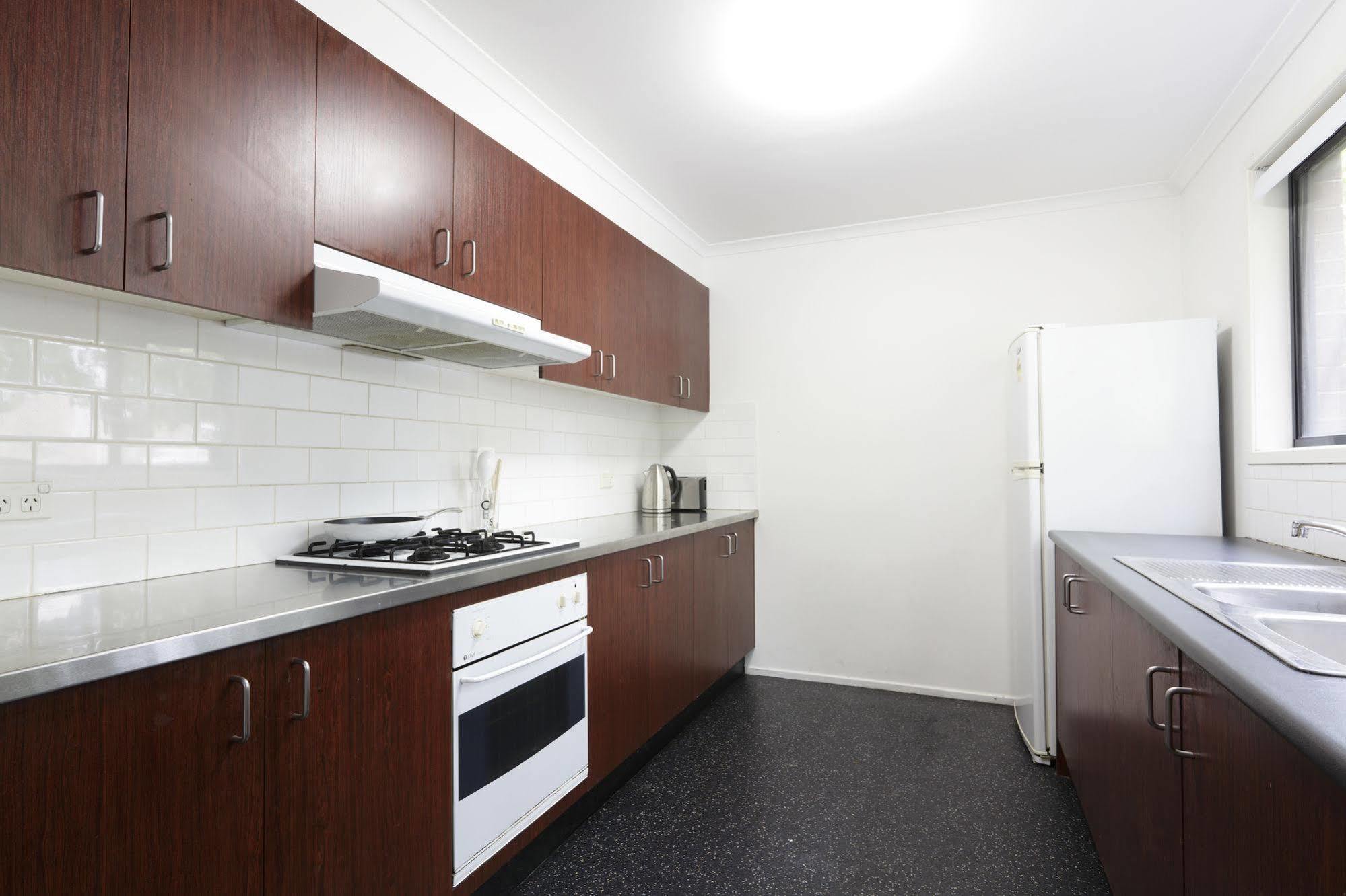 Macquarie University Village Сидней Экстерьер фото